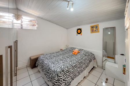 Casa à venda com 210m², 3 quartos e sem vaga Casa à venda com 210m², 3 quartos e sem vagaQuarto - Casa 3