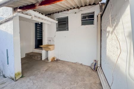 Casa à venda com 210m², 3 quartos e sem vaga Casa à venda com 210m², 3 quartos e sem vagaÁrea de Serviço - Casa 2