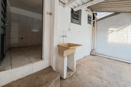 Casa à venda com 210m², 3 quartos e sem vaga Casa à venda com 210m², 3 quartos e sem vagaÁrea de Serviço - Casa 2