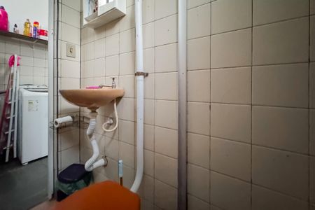 Casa à venda com 210m², 3 quartos e sem vaga Casa à venda com 210m², 3 quartos e sem vagaBanheiro - Casa 1