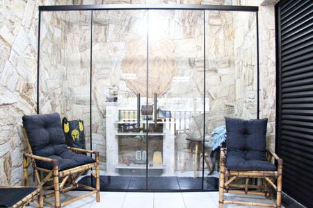 Casa à venda com 276m², 4 quartos e 4 vagasVaranda da Suíte