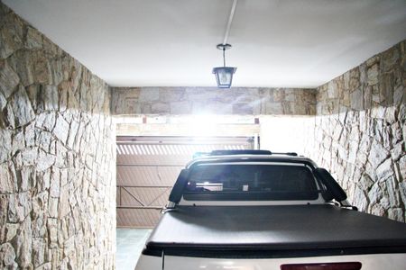 Casa à venda com 276m², 4 quartos e 4 vagasGaragem