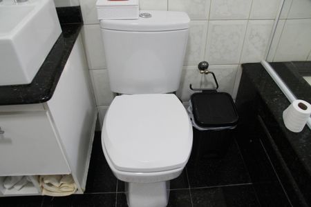 Casa à venda com 276m², 4 quartos e 4 vagasBanheiro da Suíte