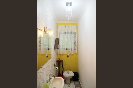 Casa à venda com 276m², 4 quartos e 4 vagasLavabo