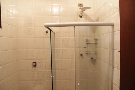 Casa à venda com 276m², 4 quartos e 4 vagasBanheiro de Serviço