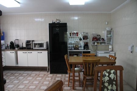 Casa à venda com 276m², 4 quartos e 4 vagasCozinha