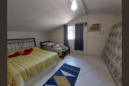 Casa à venda com 323m², 3 quartos e 3 vagas