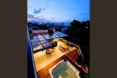 Apartamento à venda com 250m², 4 quartos e 3 vagas