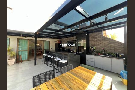 Apartamento à venda com 250m², 4 quartos e 3 vagas