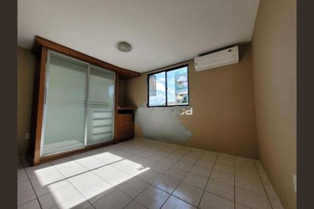 Casa à venda com 264m², 4 quartos e 3 vagas