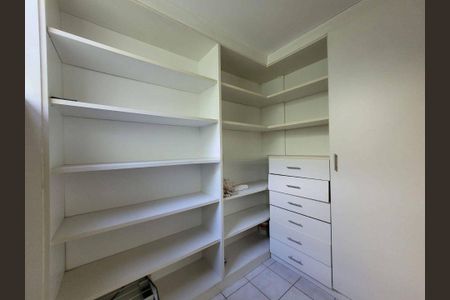 Casa à venda com 264m², 4 quartos e 3 vagas
