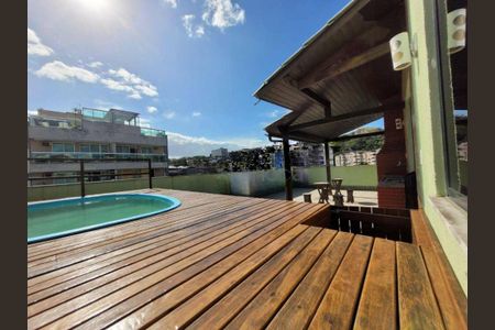 Casa à venda com 264m², 4 quartos e 3 vagas