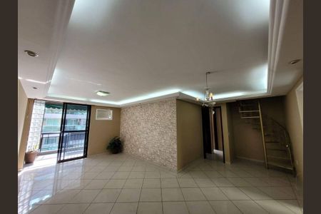 Casa à venda com 264m², 4 quartos e 3 vagas