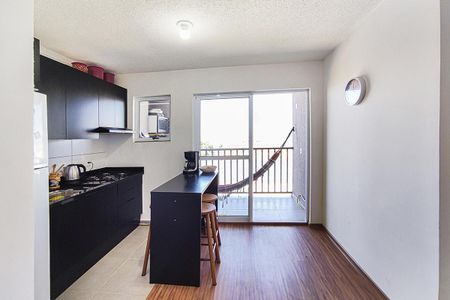 Apartamento à venda com 64m², 2 quartos e 1 vaga Apartamento à venda com 64m², 2 quartos e 1 vagaCozinha e Área de Serviço