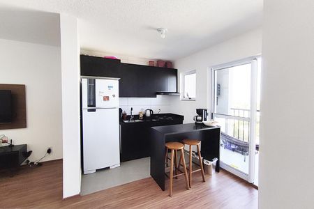 Apartamento à venda com 64m², 2 quartos e 1 vaga Apartamento à venda com 64m², 2 quartos e 1 vagaCozinha e Área de Serviço