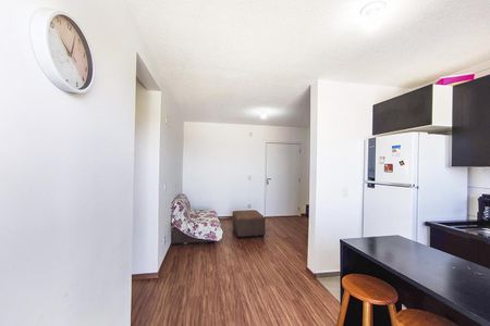 Apartamento à venda com 64m², 2 quartos e 1 vaga Apartamento à venda com 64m², 2 quartos e 1 vagaCozinha e Área de Serviço