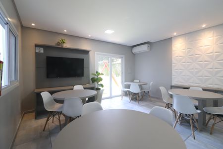 Apartamento à venda com 54m², 2 quartos e 1 vagaÁrea comum