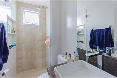 Apartamento à venda com 60m², 2 quartos e 1 vaga Apartamento à venda com 60m², 2 quartos e 1 vagaBanheiro da Suíte