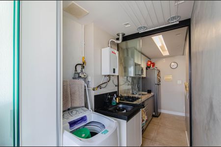 Apartamento à venda com 60m², 2 quartos e 1 vaga Apartamento à venda com 60m², 2 quartos e 1 vagaÁrea de Serviço