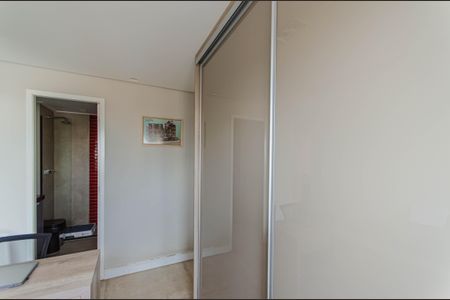 Apartamento à venda com 60m², 2 quartos e 1 vaga Apartamento à venda com 60m², 2 quartos e 1 vagaQuarto