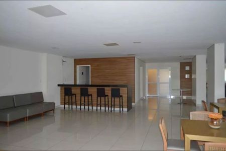 Apartamento à venda com 60m², 2 quartos e 1 vaga Apartamento à venda com 60m², 2 quartos e 1 vagaÁrea comum - Salão de festas
