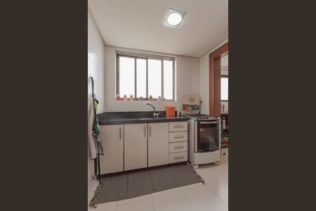Apartamento à venda com 136m², 3 quartos e 2 vagas Apartamento à venda com 136m², 3 quartos e 2 vagasCozinha