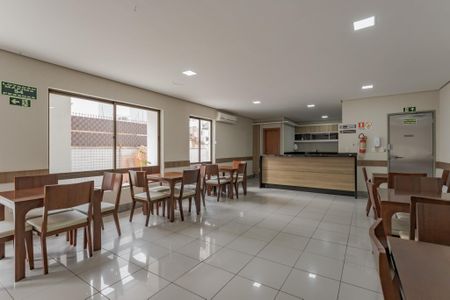 Apartamento à venda com 136m², 3 quartos e 2 vagas Apartamento à venda com 136m², 3 quartos e 2 vagasÁrea comum - Salão de festas