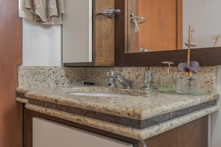 Apartamento à venda com 136m², 3 quartos e 2 vagas Apartamento à venda com 136m², 3 quartos e 2 vagasBanheiro