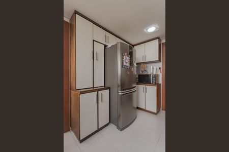 Apartamento à venda com 136m², 3 quartos e 2 vagas Apartamento à venda com 136m², 3 quartos e 2 vagasCozinha