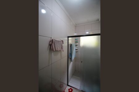 Casa à venda com 137m², 2 quartos e 2 vagas Casa à venda com 137m², 2 quartos e 2 vagasBanheiro