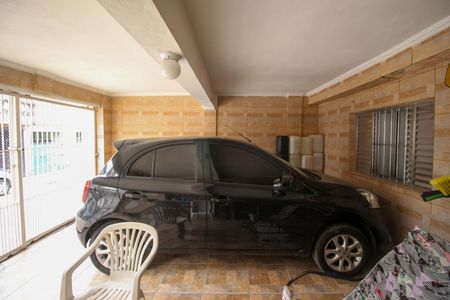 Casa à venda com 137m², 2 quartos e 2 vagas Casa à venda com 137m², 2 quartos e 2 vagasGaragem