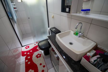 Casa à venda com 137m², 2 quartos e 2 vagas Casa à venda com 137m², 2 quartos e 2 vagasBanheiro