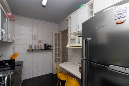Apartamento à venda com 63m², 2 quartos e 1 vaga Apartamento à venda com 63m², 2 quartos e 1 vagaCozinha e Área de Serviço