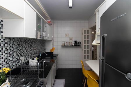 Apartamento à venda com 63m², 2 quartos e 1 vaga Apartamento à venda com 63m², 2 quartos e 1 vagaCozinha e Área de Serviço