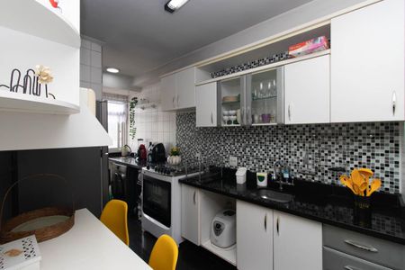 Apartamento à venda com 63m², 2 quartos e 1 vaga Apartamento à venda com 63m², 2 quartos e 1 vagaCozinha e Área de Serviço