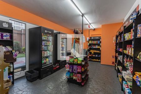 Apartamento à venda com 53m², 2 quartos e 1 vaga Apartamento à venda com 53m², 2 quartos e 1 vagaÁrea comum - Mercadinho