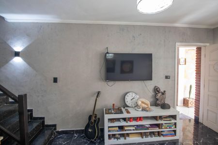 Casa à venda com 130m², 4 quartos e 2 vagasSala