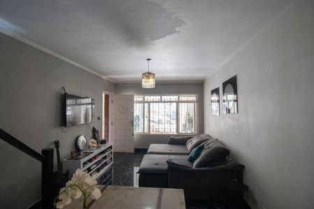 Casa à venda com 130m², 4 quartos e 2 vagasSala