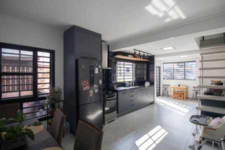 Casa à venda com 130m², 4 quartos e 2 vagasCozinha