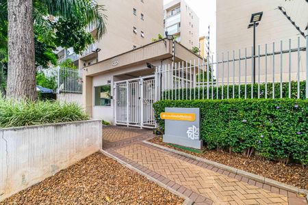 Apartamento à venda com 35m², 1 quarto e sem vaga Apartamento à venda com 35m², 1 quarto e sem vagaFachada