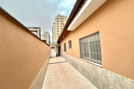 Casa à venda com 190m², 4 quartos e 2 vagas Casa à venda com 190m², 4 quartos e 2 vagasÁrea externa