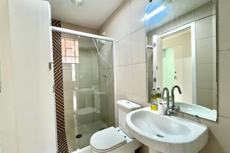 Casa à venda com 190m², 4 quartos e 2 vagas Casa à venda com 190m², 4 quartos e 2 vagasBanheiro de serviço