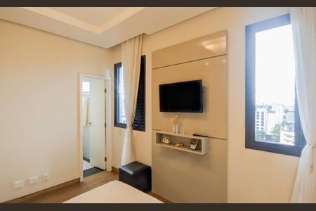 Apartamento à venda com 237m², 5 quartos e 2 vagasQuarto 4