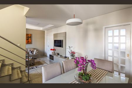 Apartamento à venda com 237m², 5 quartos e 2 vagasSala de Jantar