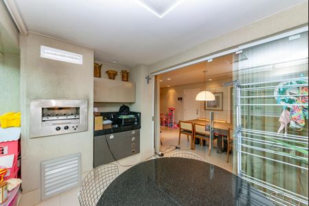 Apartamento à venda com 125m², 3 quartos e 3 vagas Apartamento à venda com 125m², 3 quartos e 3 vagasVaranda da Sala