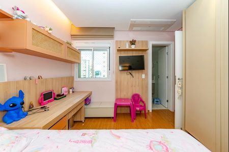 Apartamento à venda com 125m², 3 quartos e 3 vagas Apartamento à venda com 125m², 3 quartos e 3 vagasSuíte 2