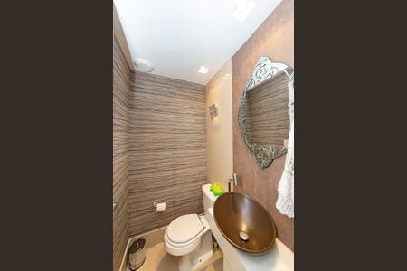 Apartamento à venda com 125m², 3 quartos e 3 vagas Apartamento à venda com 125m², 3 quartos e 3 vagasLavabo