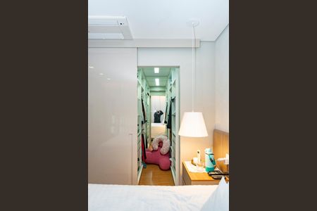 Apartamento à venda com 125m², 3 quartos e 3 vagas Apartamento à venda com 125m², 3 quartos e 3 vagasCloset da suíte 1