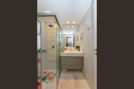 Apartamento à venda com 125m², 3 quartos e 3 vagas Apartamento à venda com 125m², 3 quartos e 3 vagasBanheiro da Suíte 2