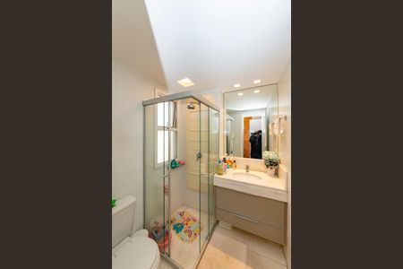 Apartamento à venda com 125m², 3 quartos e 3 vagas Apartamento à venda com 125m², 3 quartos e 3 vagasBanheiro da Suíte 2